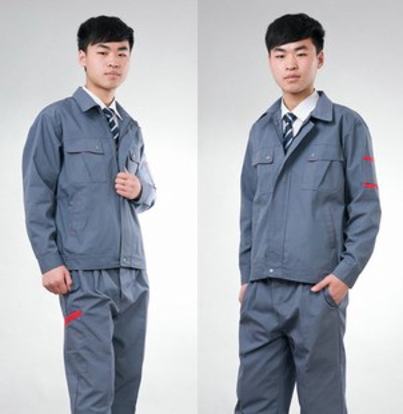 柳林县服装公司的困境与出路